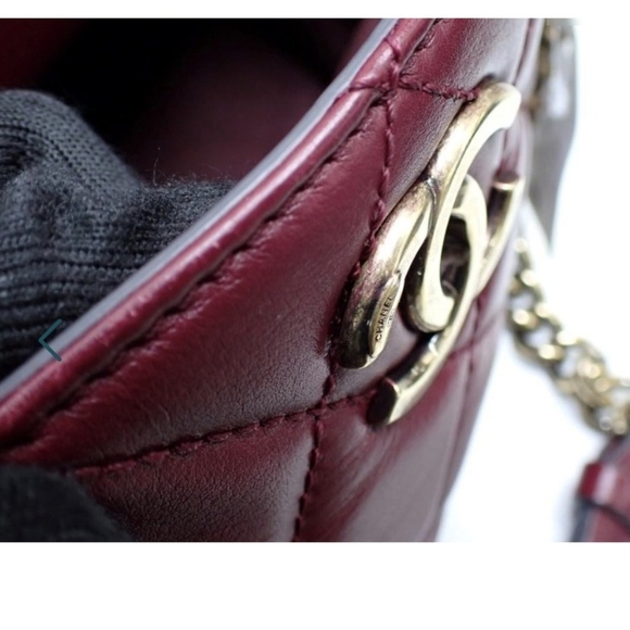 Chanel Burgundy Quilted Leather Shoulder Bag Authentic Classic - Picture 5 of 16